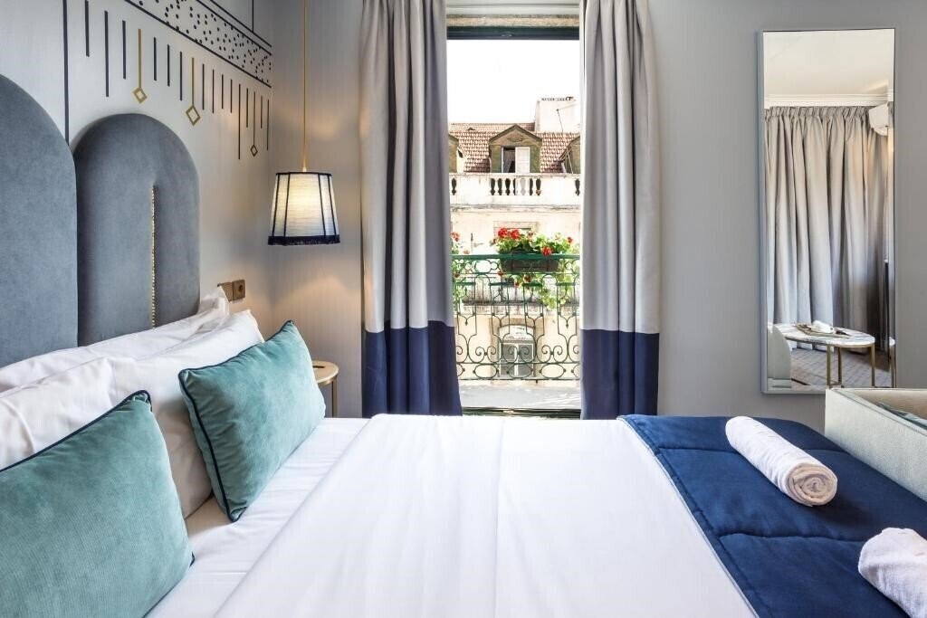 Отель The Lift Boutique 3*