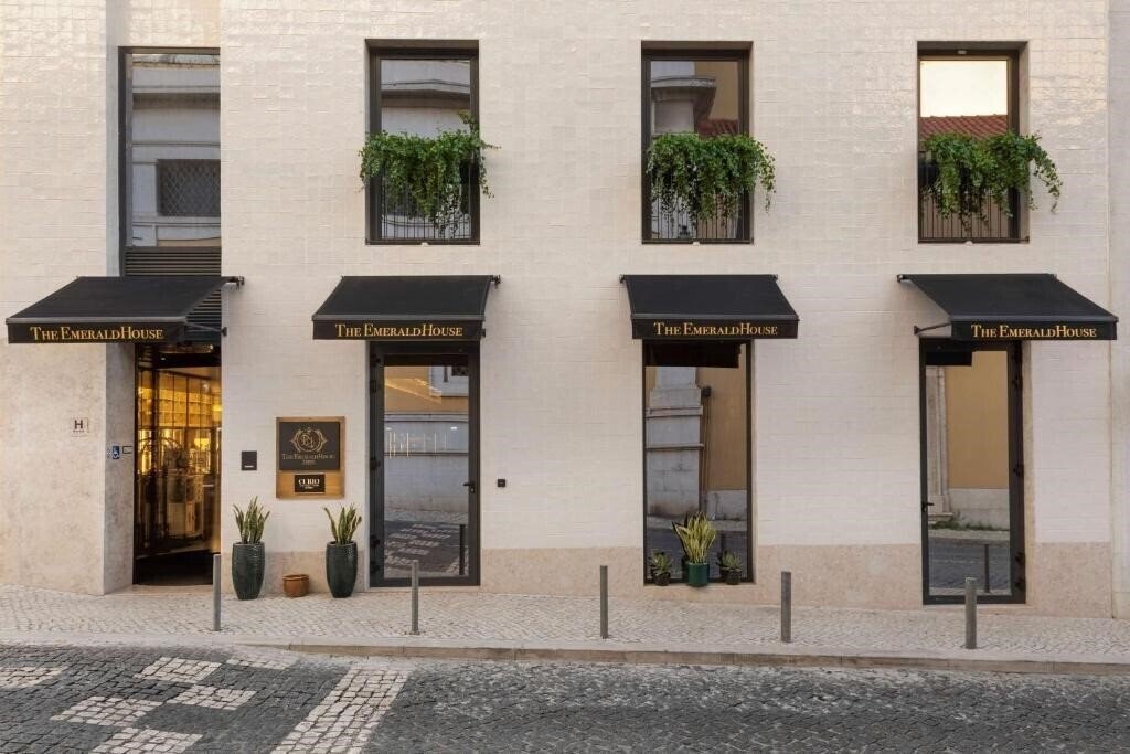 Фото The Emerald House Lisbon, Curio Collection By Hilton 4*