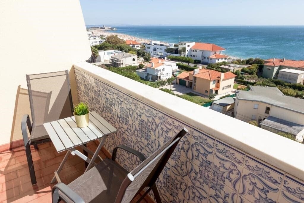 Картинка Carcavelos Beach 4*