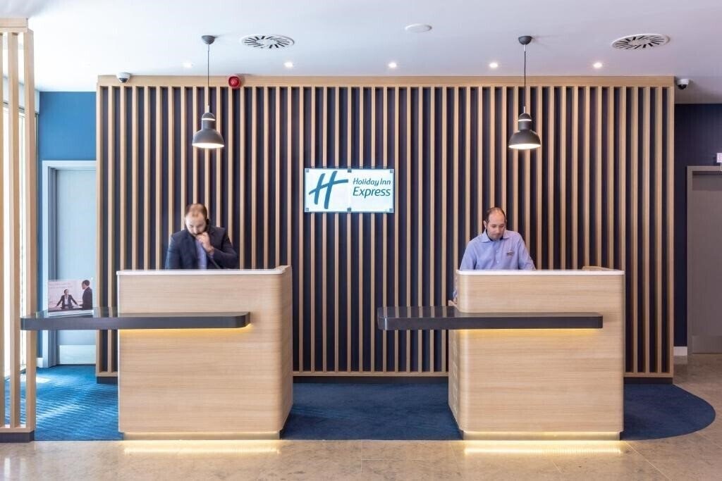 Картинка Holiday Inn Express Lisbon - Plaza Saldanha 3*
