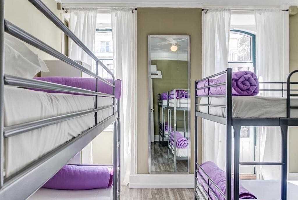 Фото Hostel Seven Hills - Adults Only 2*