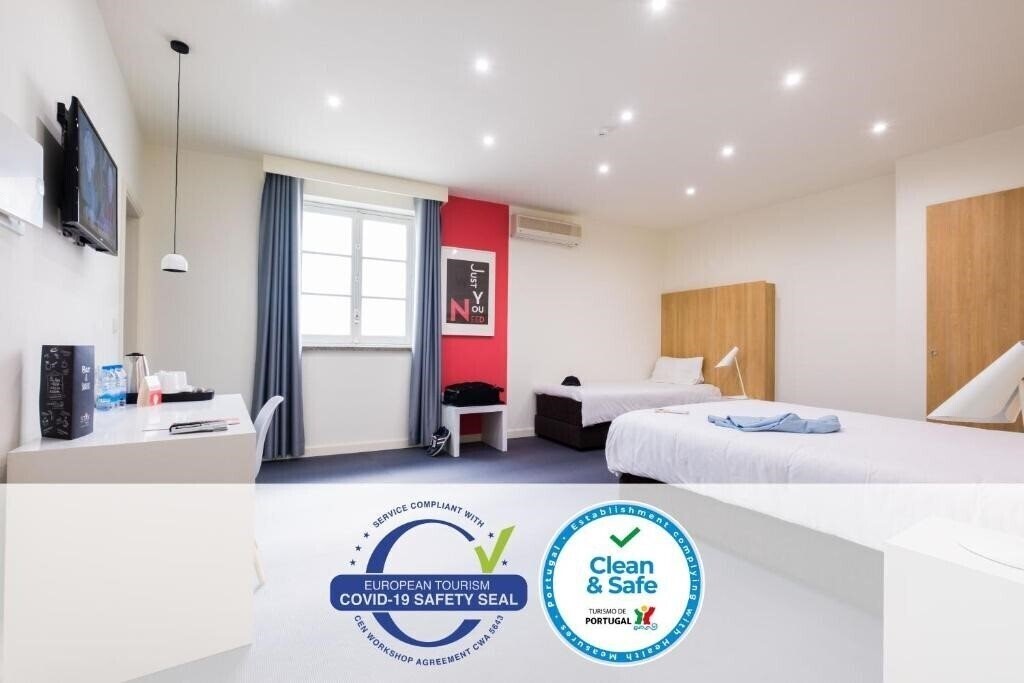 Отель Hotel Santa Clara Evora Centro 3*