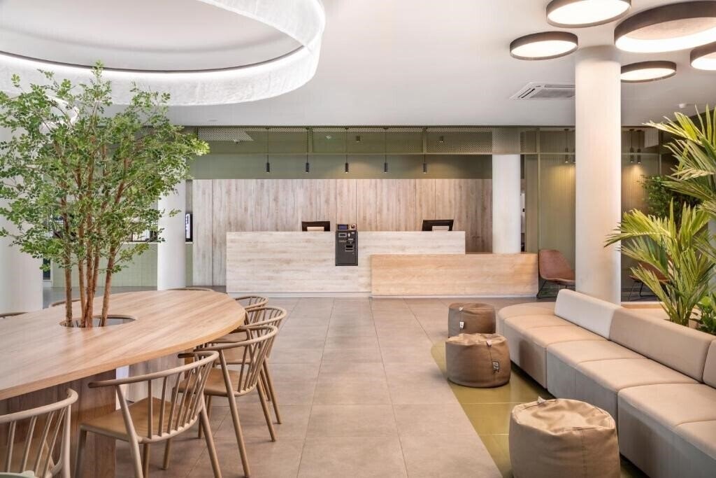 Отель B-B Hotel Lisboa Aeroporto 3*