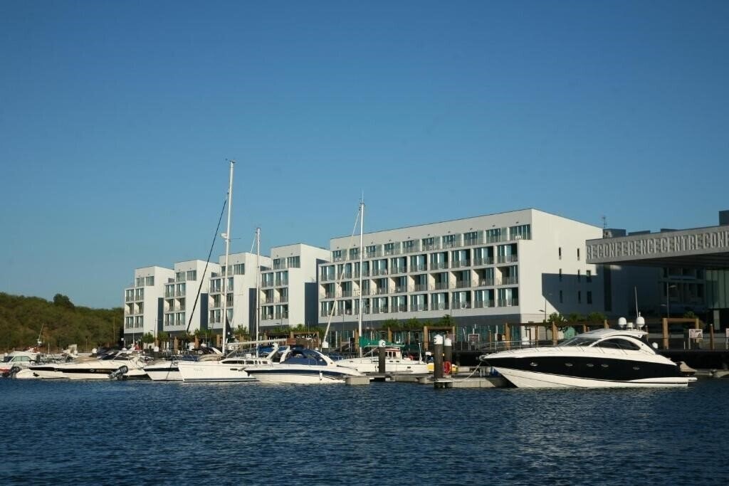 Готель Troiaresidence Apartamentos da Marina 4*
