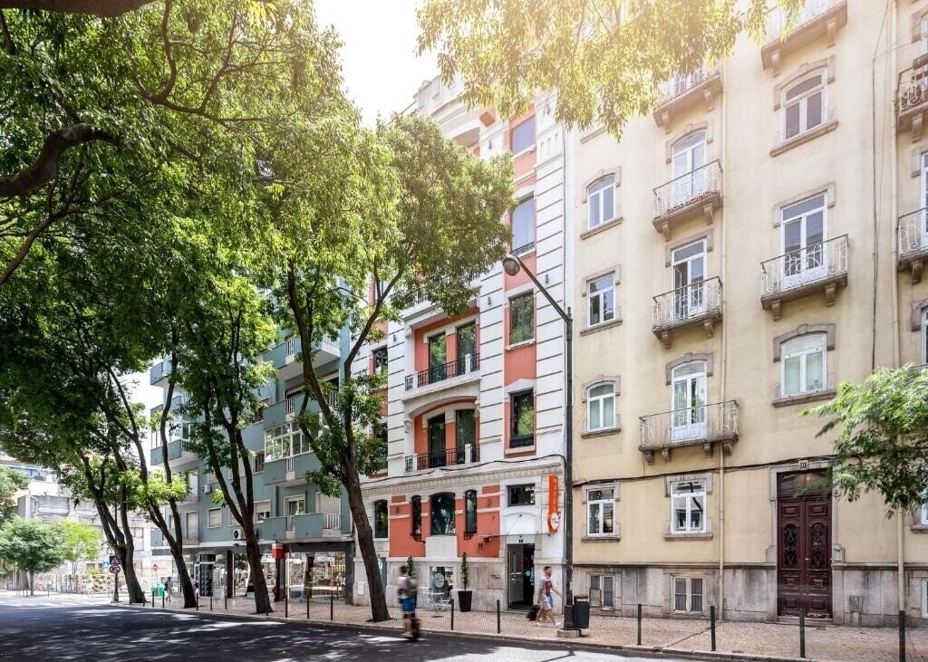 Отель Hotel Luena Lisbon 3*