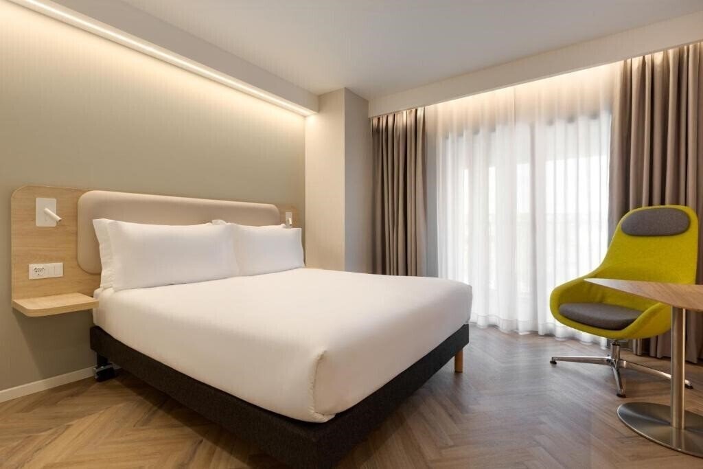 Фото Holiday Inn Express Evora An IHG Hotel 3*