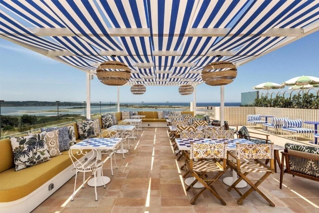 Фото Amarello Hotel Praia Santo Andre, Tapestry Collection Hilton 4*