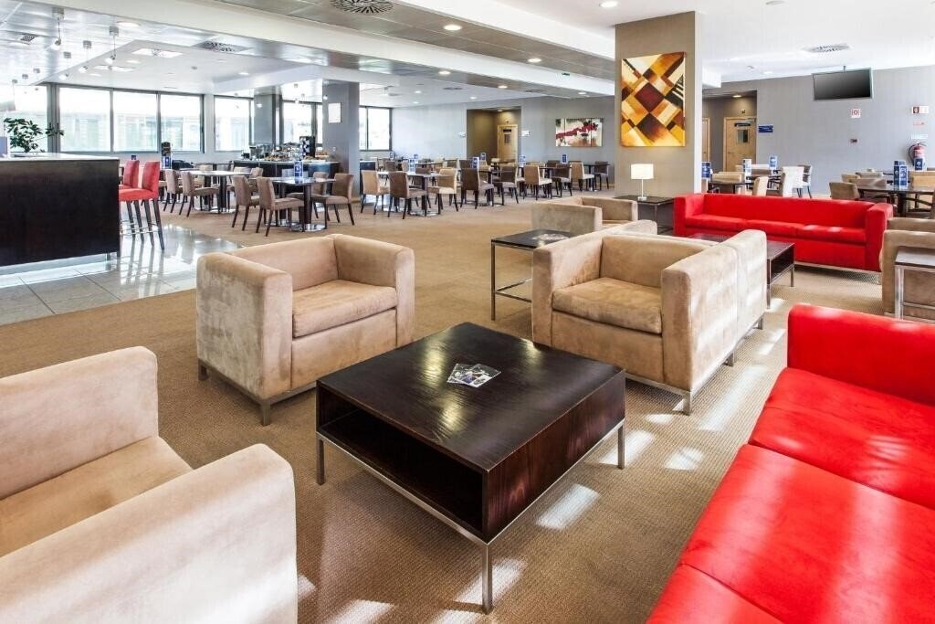 Фотография Holiday Inn Express Lisbon-Oeiras 3*