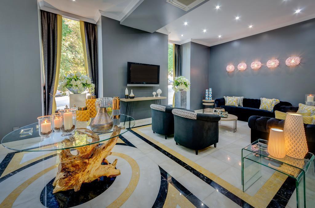 Отель Avenida Park Residence 3*