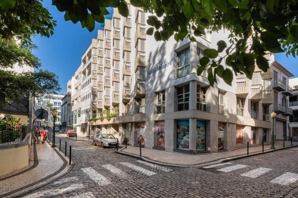 Отель Hotel Madeira 3*