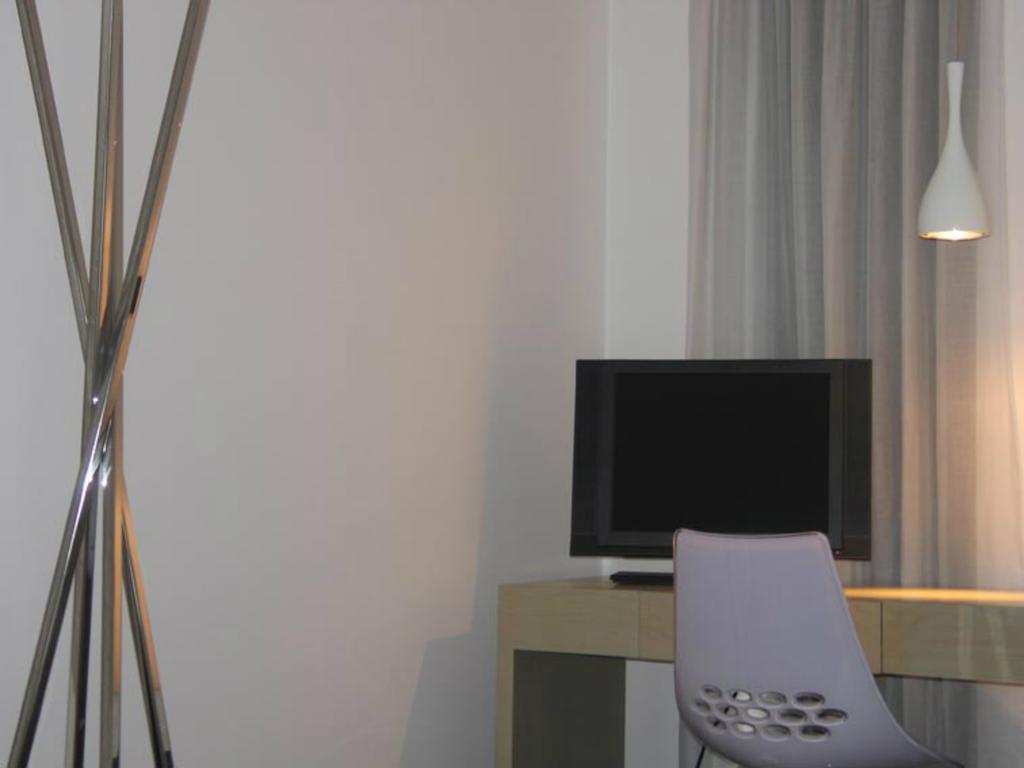 Фотографія Funchal Design 4*