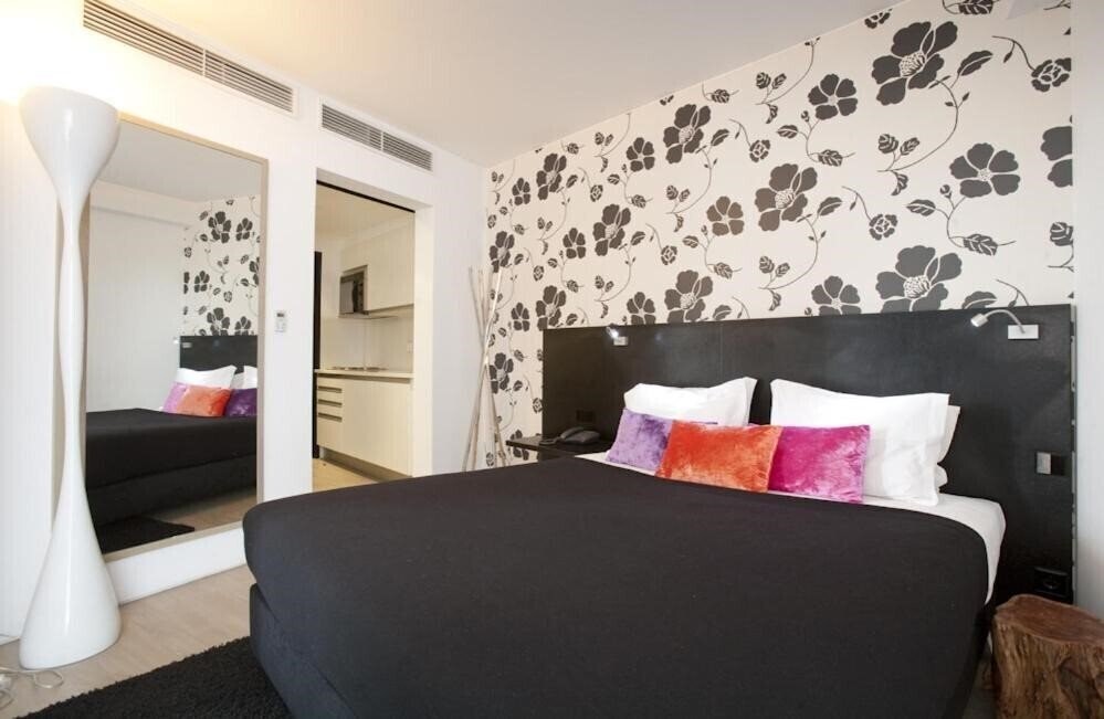 Готель Funchal Design 4*