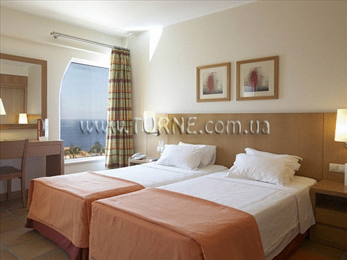 Фотографія Four Views Monumental 4*