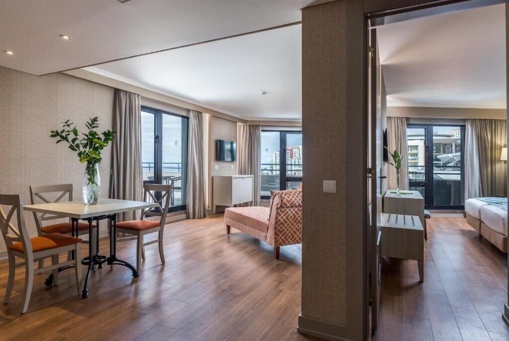 Изображение Enotel Lido Madeira 5*