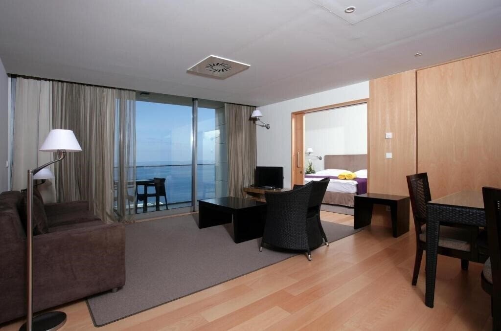 Фото Golden Residence 4*