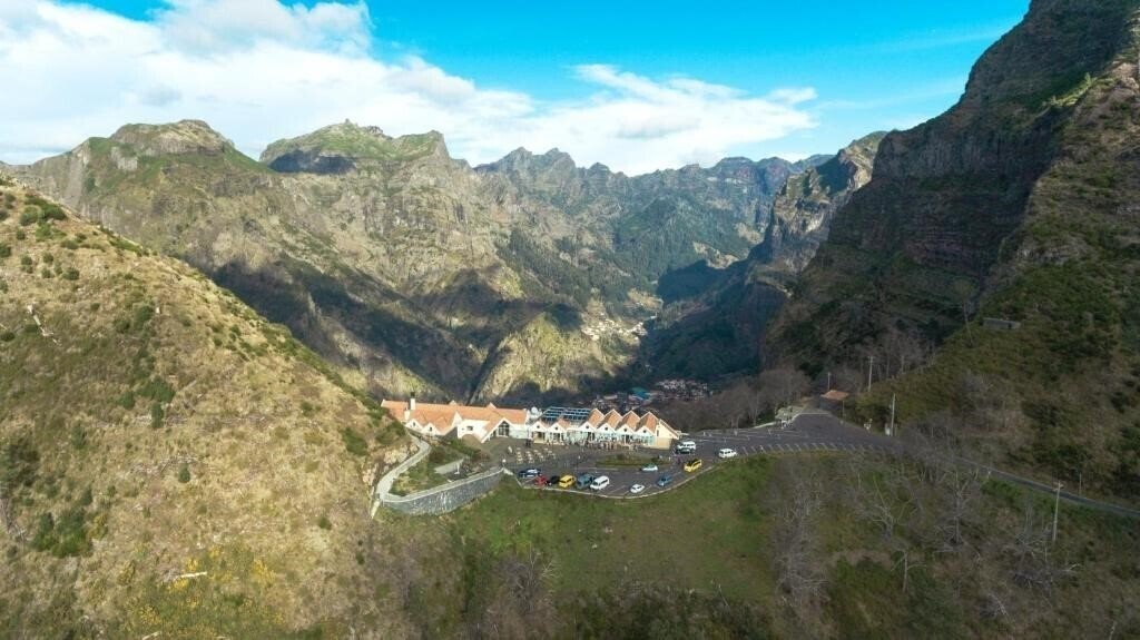 Отель Eira Do Serrado Hotel & Spa 4*