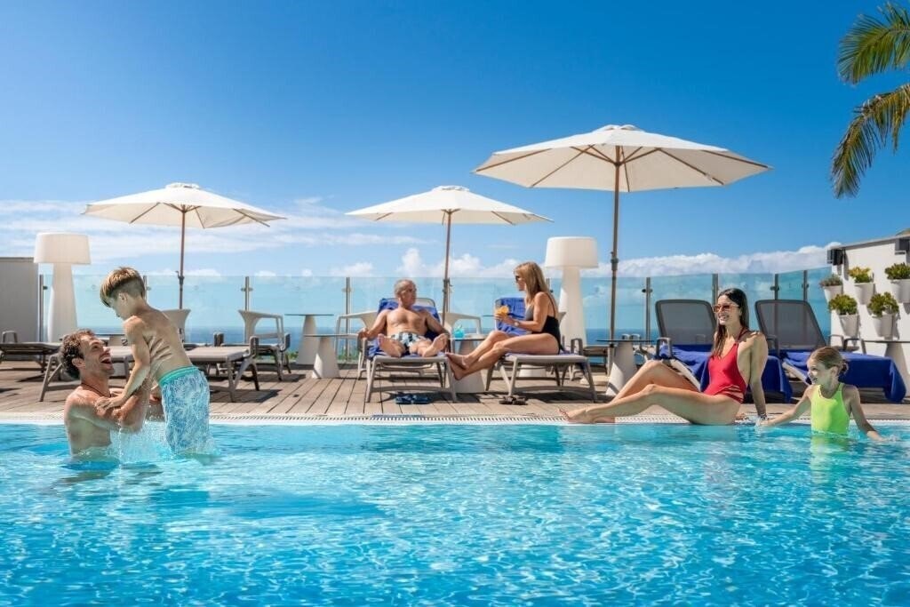 Готель Vila Baleira Funchal 4*