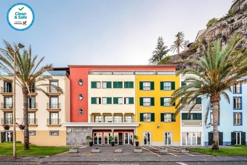 Готель Enotel Sunset Bay 4*