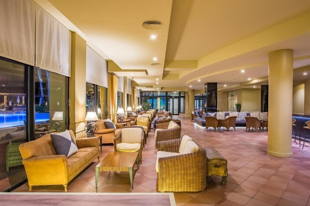 Картинка Calheta Beach 4*