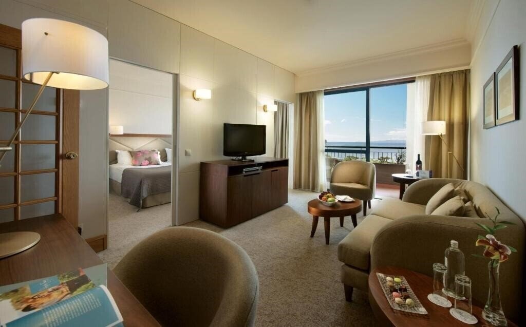 Изображение Cliff Bay 5*