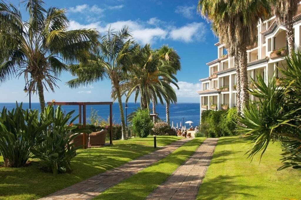 Картинка Cliff Bay 5*