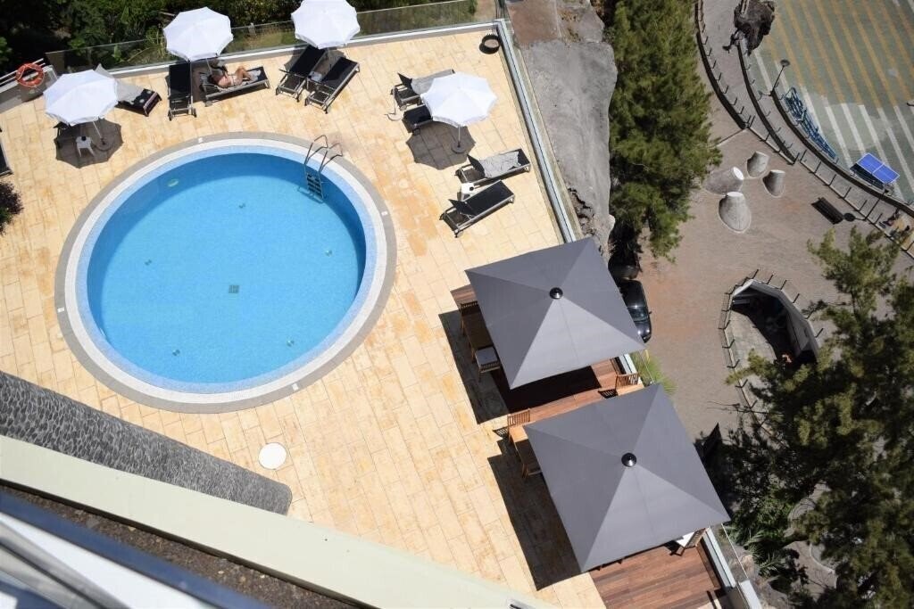 Готель Madeira Regency Cliff 4*