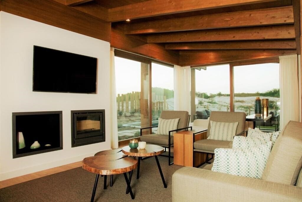 Фотографія West Cliffs Golf Villas 4*