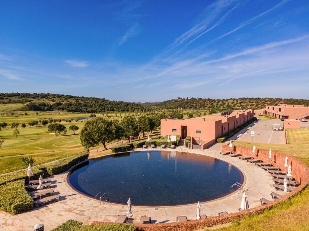 Отель NAU Morgado Golf & Country Club 4*