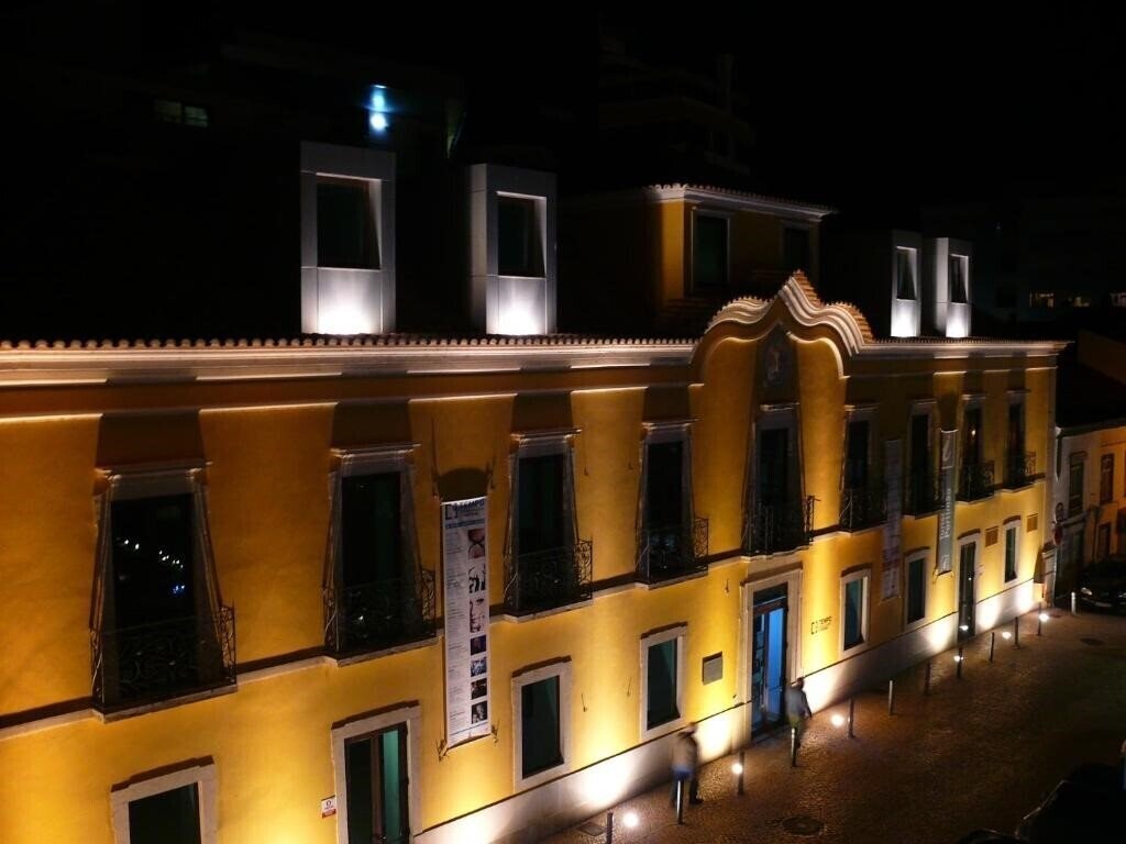 Изображение Temple Suites 3*