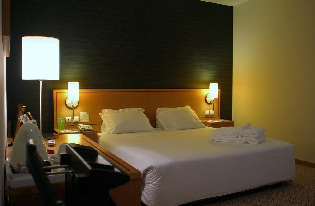 Картинка Quality Inn Portus Cale 4*