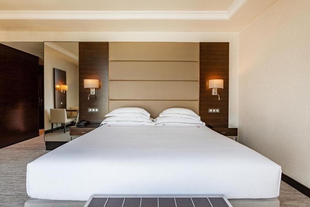 Готель Bessa 4*