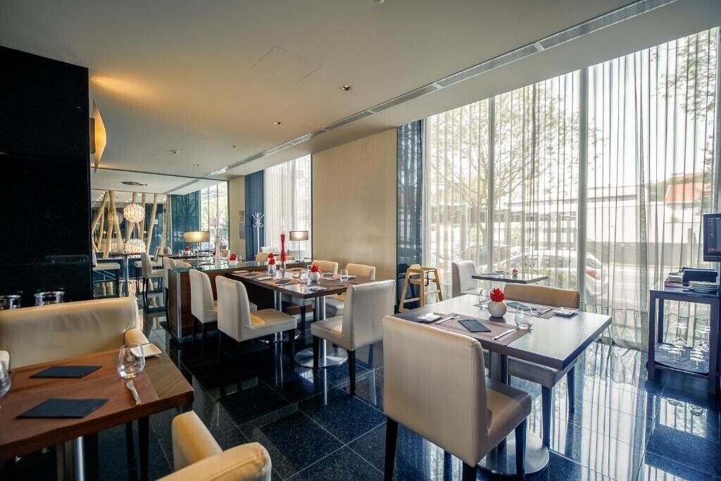 Изображение Bessa 4*