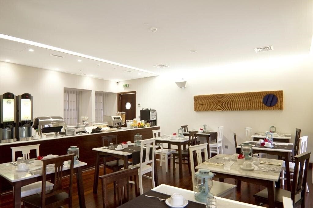 Фотографія Carris Porto Ribeira 3*
