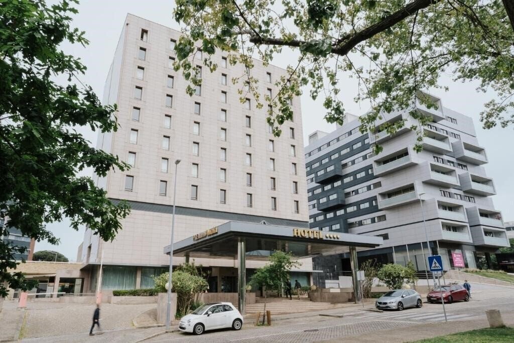 Отель Premium Porto Aeroporto 4*