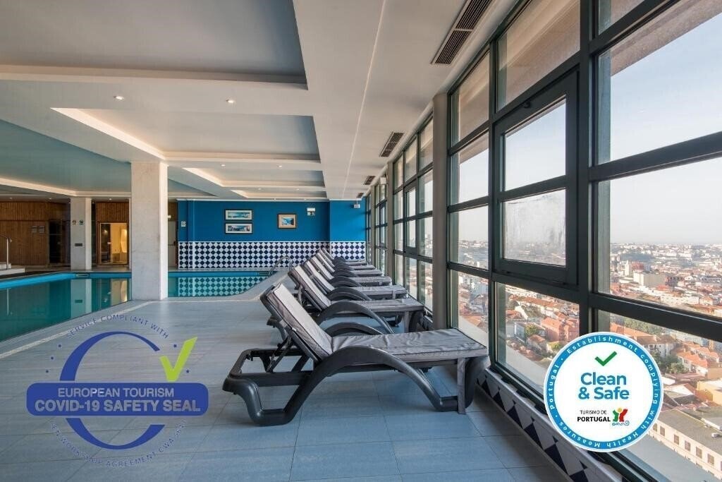 Отель Vila Gale Porto 4*