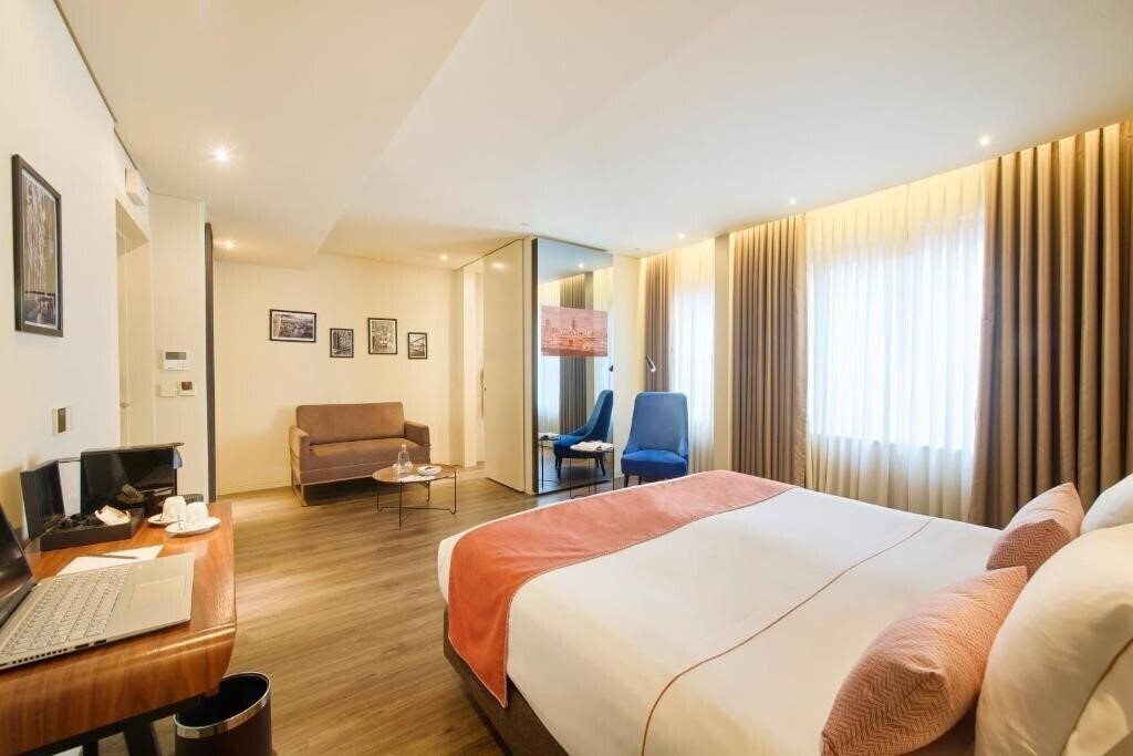 Фото Moon & Sun Porto 4*