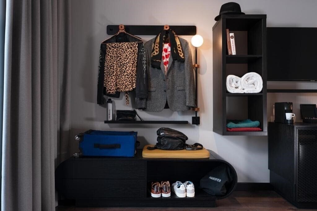 Изображение Chic&Basic Gravity 4*
