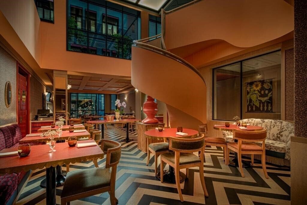 Картинка The Editory Boulevard Aliados 5*