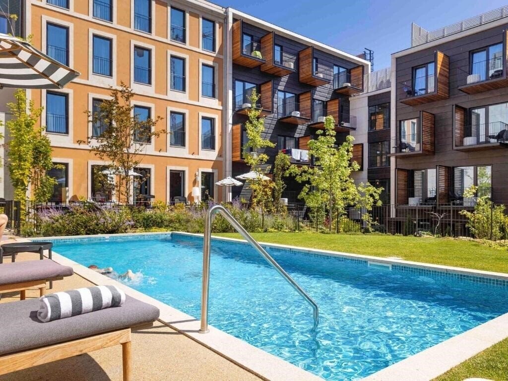 Готель Mercure Porto Centro Aliados 4*