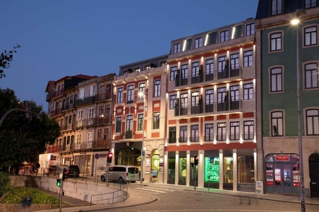 Готель Se Catedral Hotel Porto, Tapestry Collection by Hilton 4*