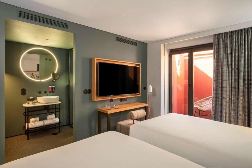 Зображення Se Catedral Hotel Porto, Tapestry Collection by Hilton 4*