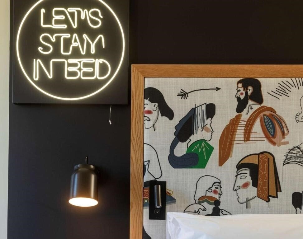 Картинка Se Catedral Hotel Porto, Tapestry Collection by Hilton 4*
