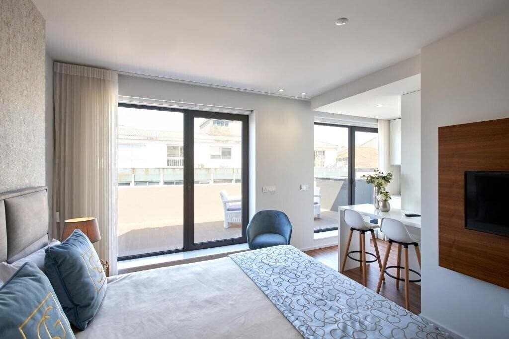 Готель Signature Apartments Santa Catarina 4*