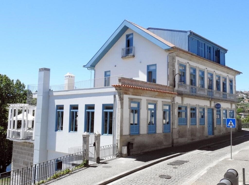 Отель Des Arts Hostel & Suites 3*