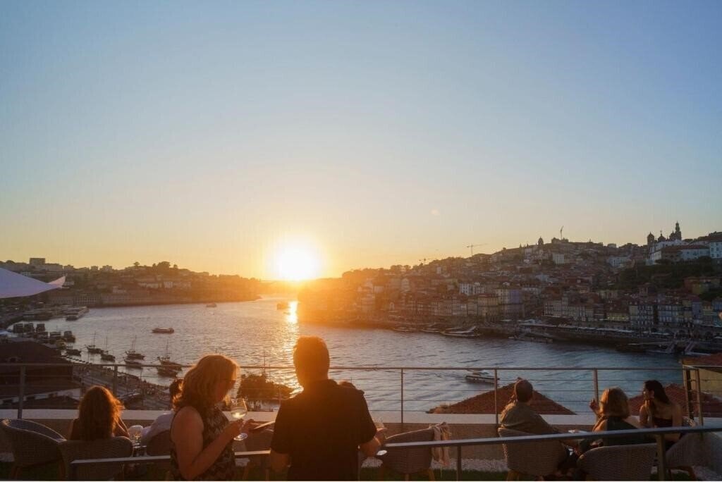 Отель Porto River Soul Hotel 4*