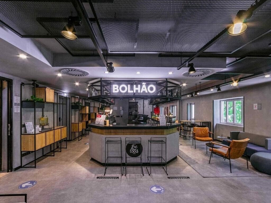 Отель Ibis Porto Centro Mercado Do Bolhao 3*