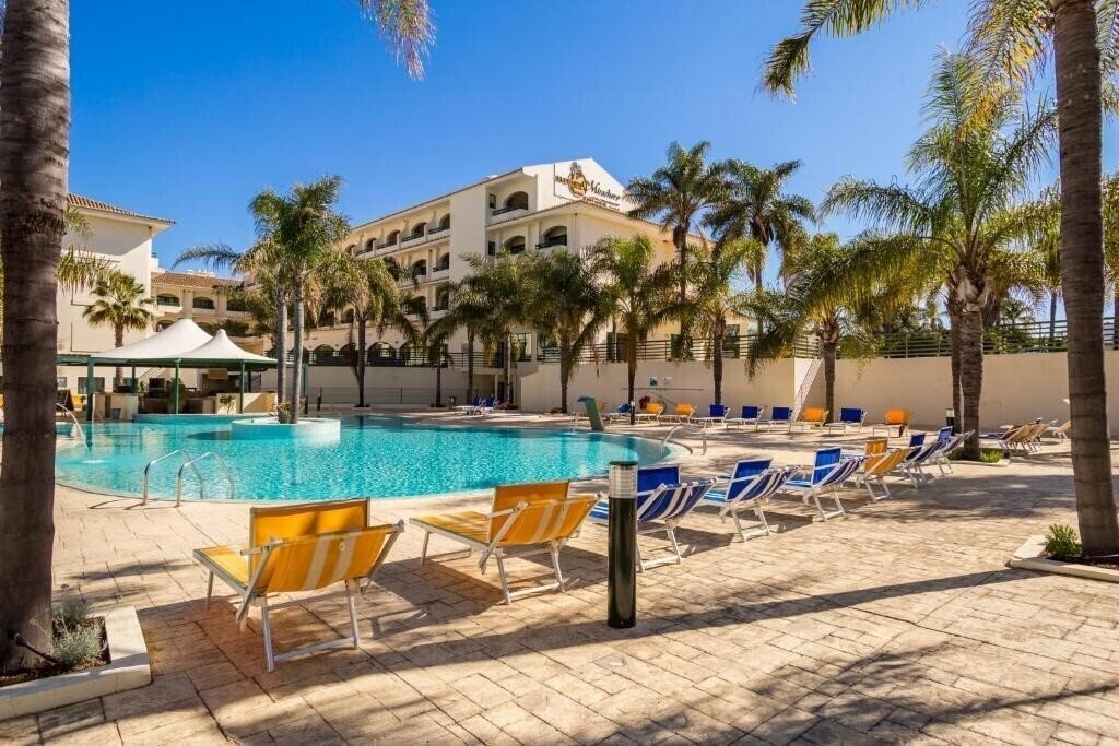 Готель Mirachoro Praia 4*
