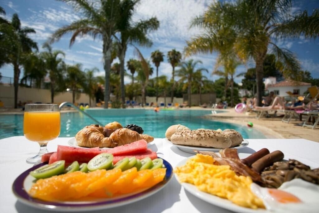 Картинка Mirachoro Praia 4*