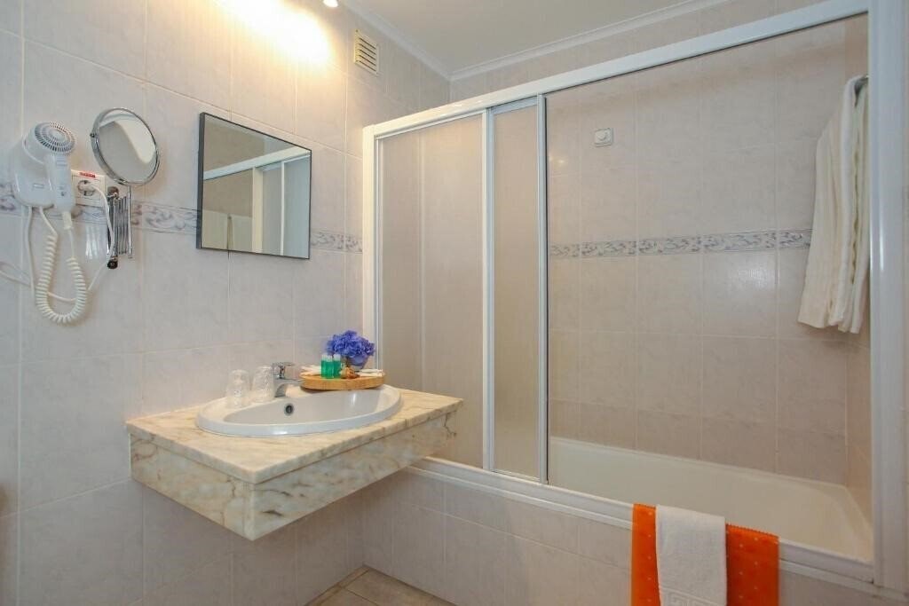 Фотография Aparthotel Barracuda 3*