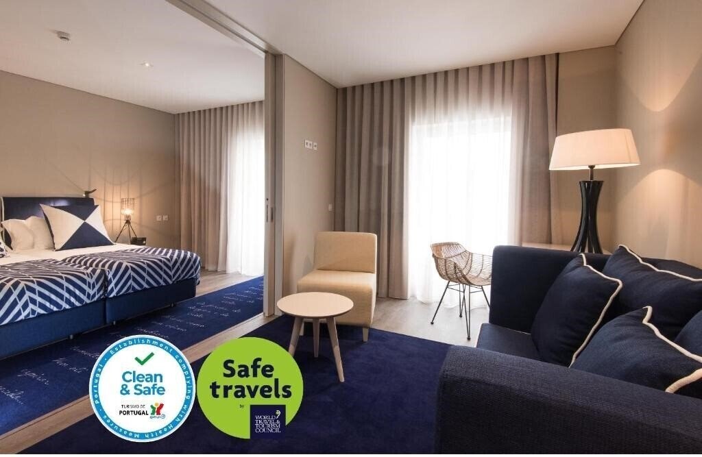 Отель Casa Hintze Ribeiro 4*